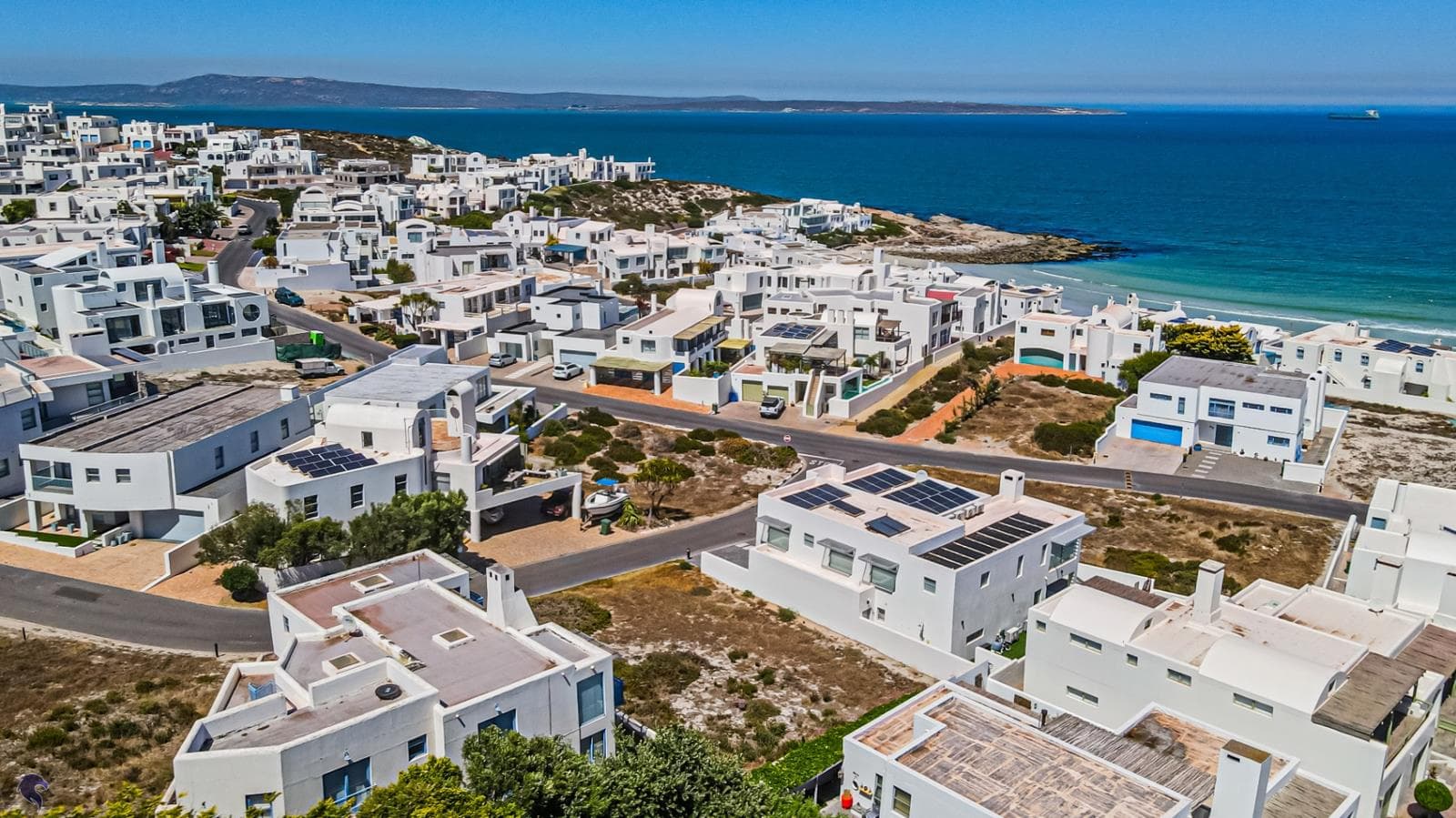 428 m² Land available in Paradise Beach