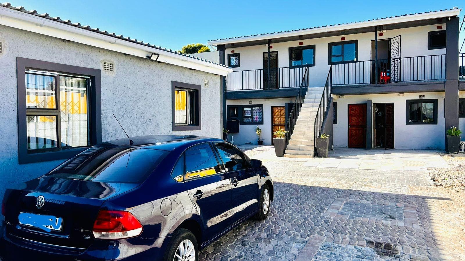 6 Bedroom Duet in Delft