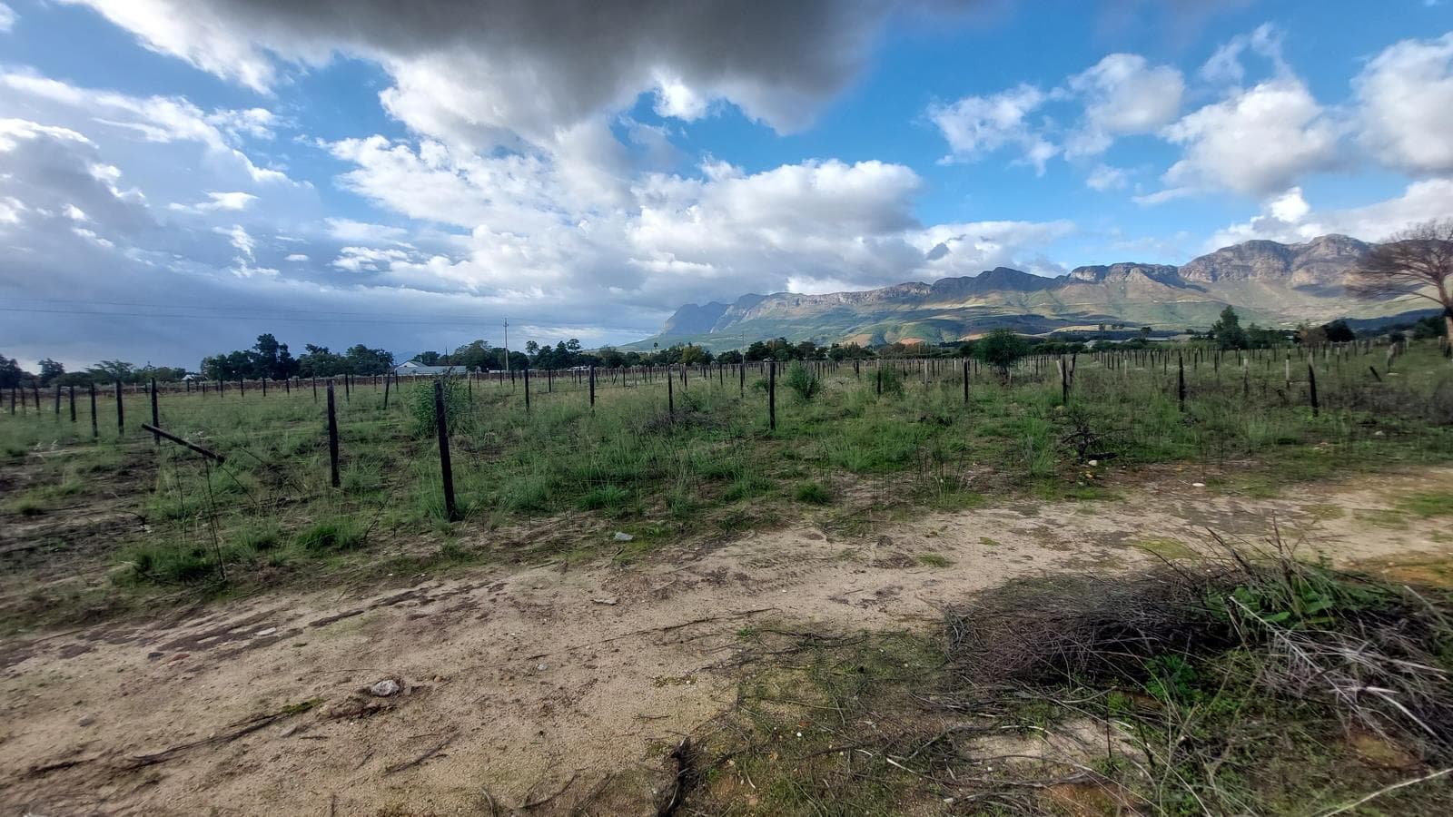 12.8 ha Land available in Amstelhof