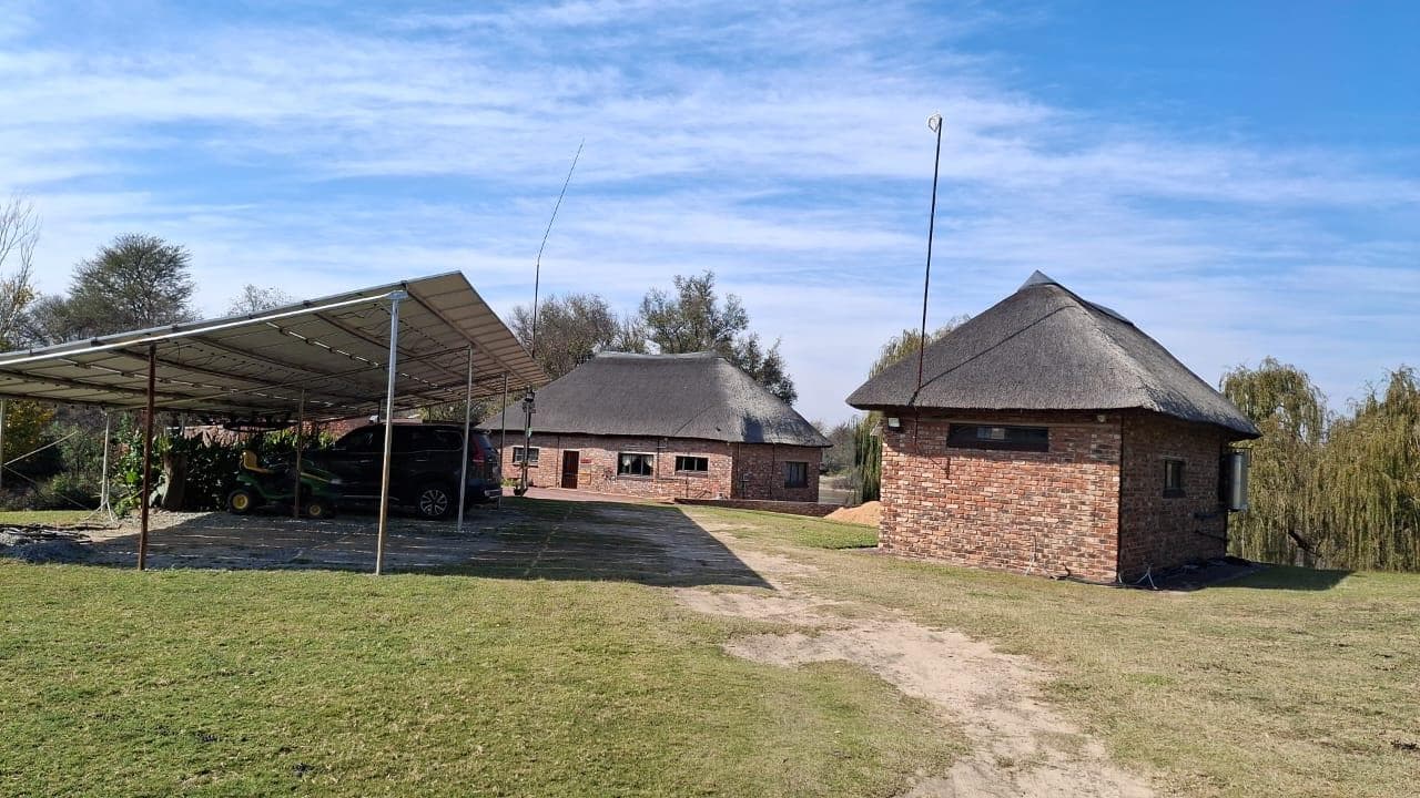 2 Bedroom House in Leeudoringstad