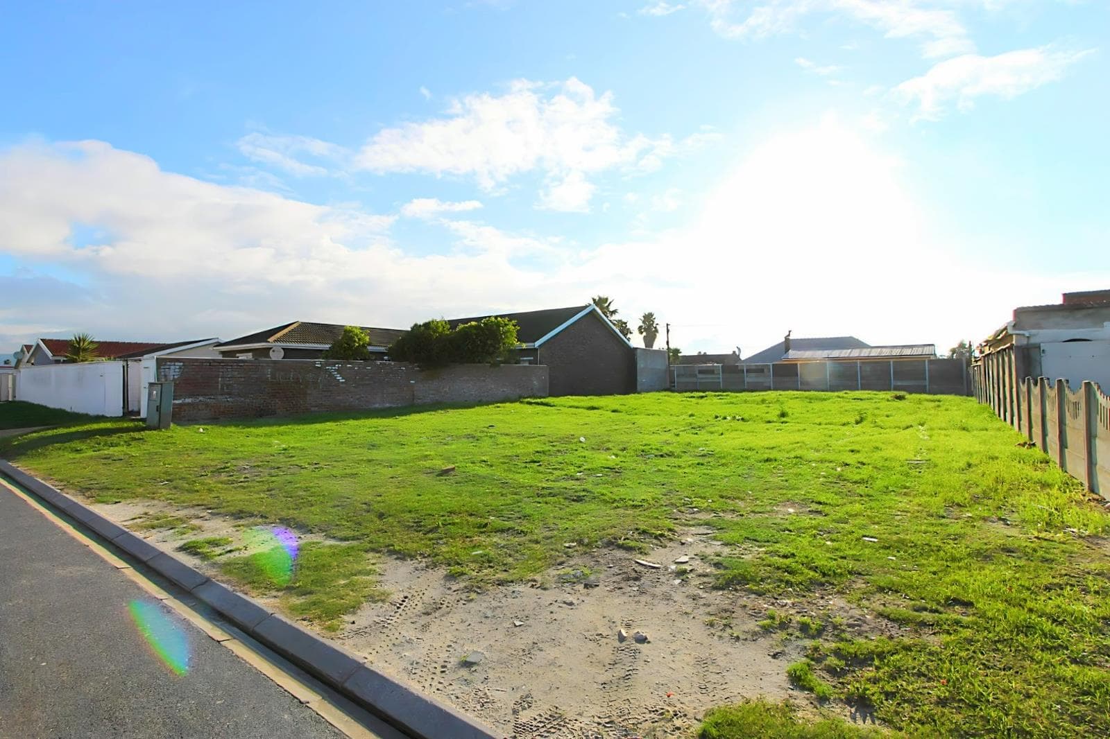 623 m² Land available in Grassy Park