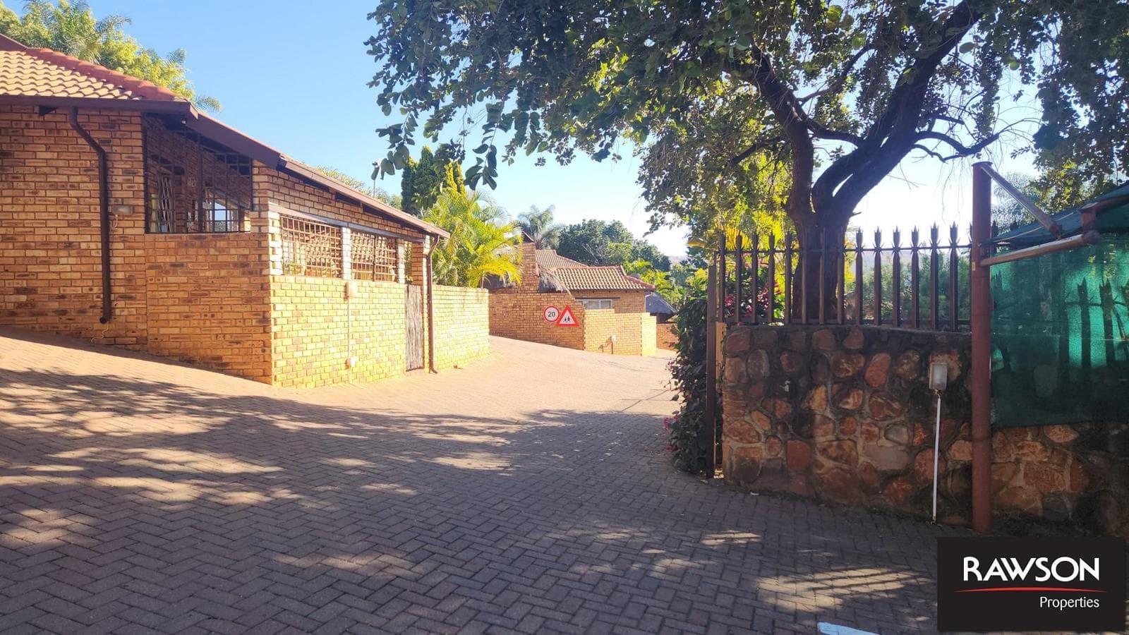3 Bedroom Townhouse in Safari Gardens
