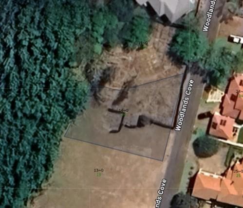 762 m² Land available in Westlake Estate