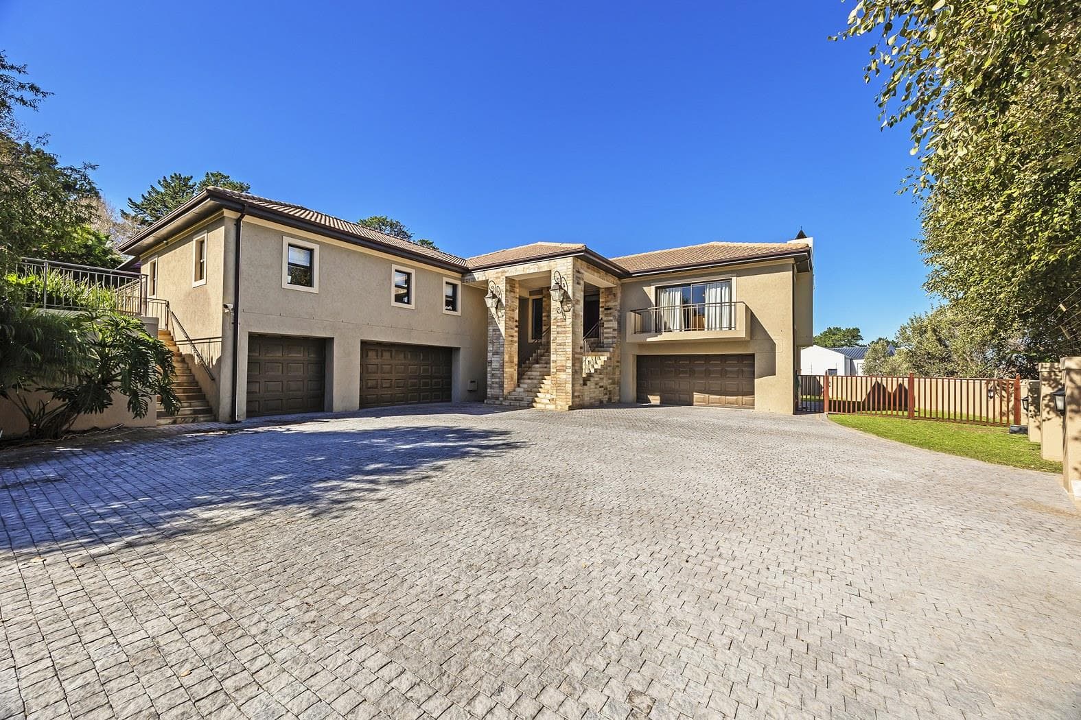 Property for sale in Van Riebeeckshof