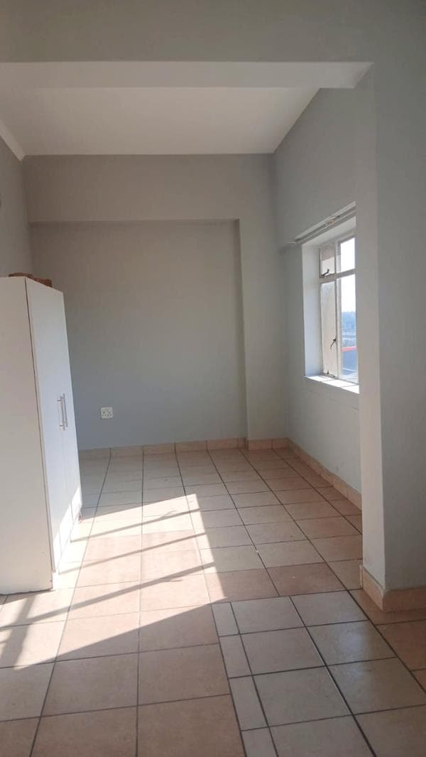 Studio Apartment in Newtown