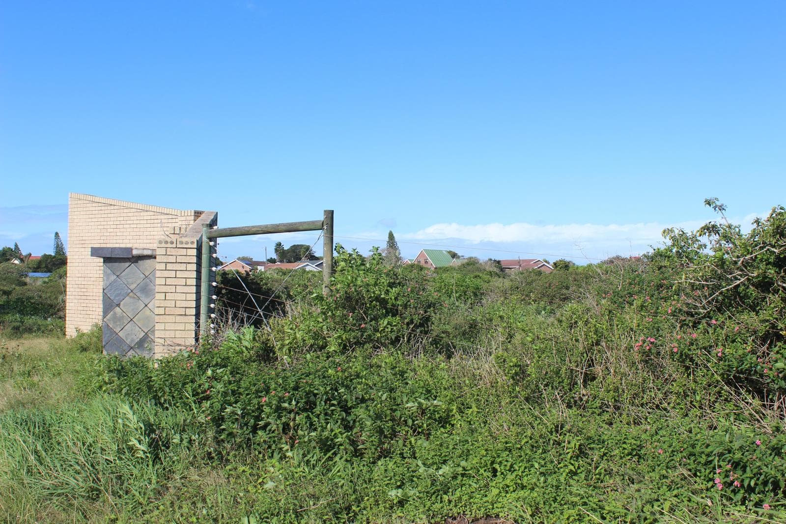 1 141 m² Land available in Forest Downs
