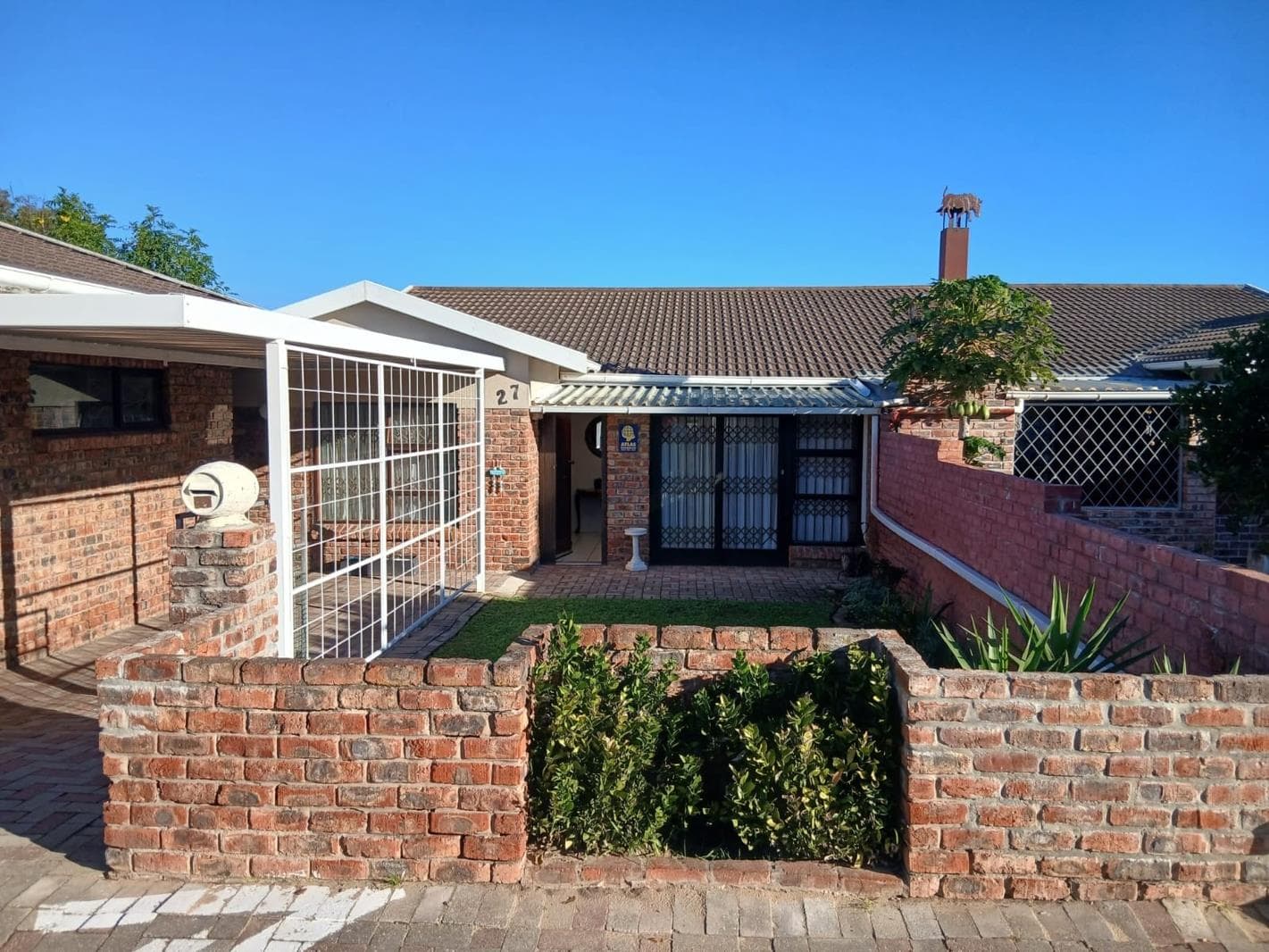 3 Bedroom Townhouse in Port Elizabeth Central