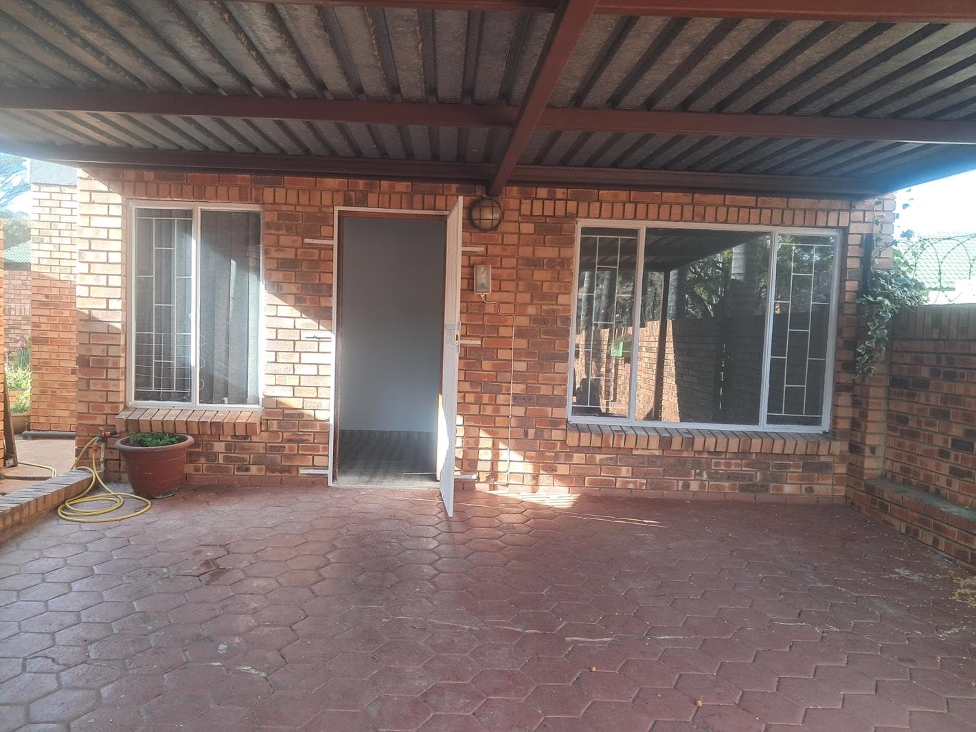 1 Bedroom Flat in Moreleta Park