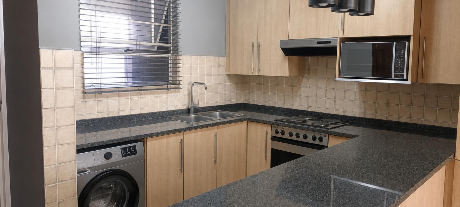 3 Bedroom Townhouse in Verwoerdpark