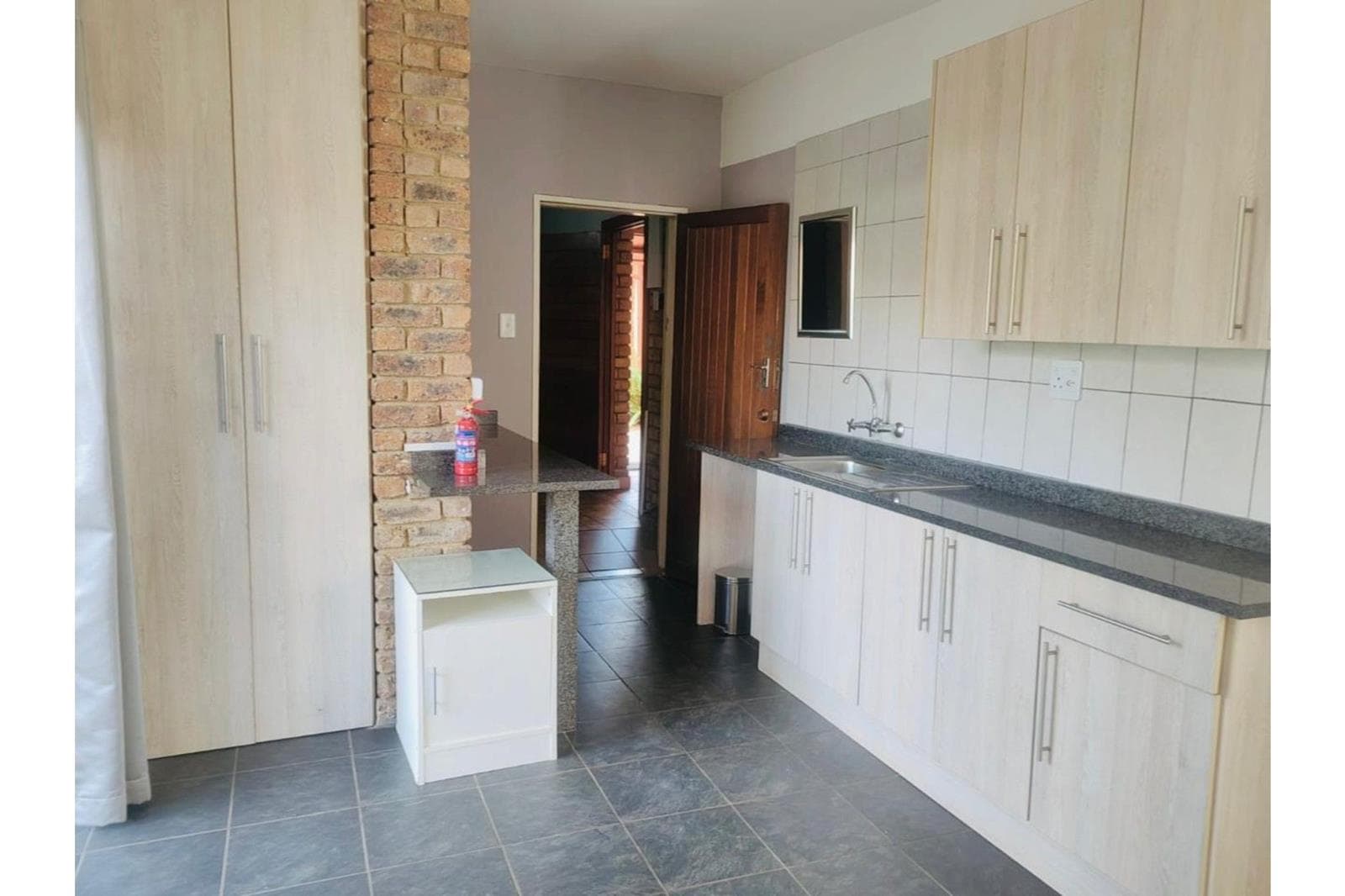 Studio Apartment in Kempton Park Central