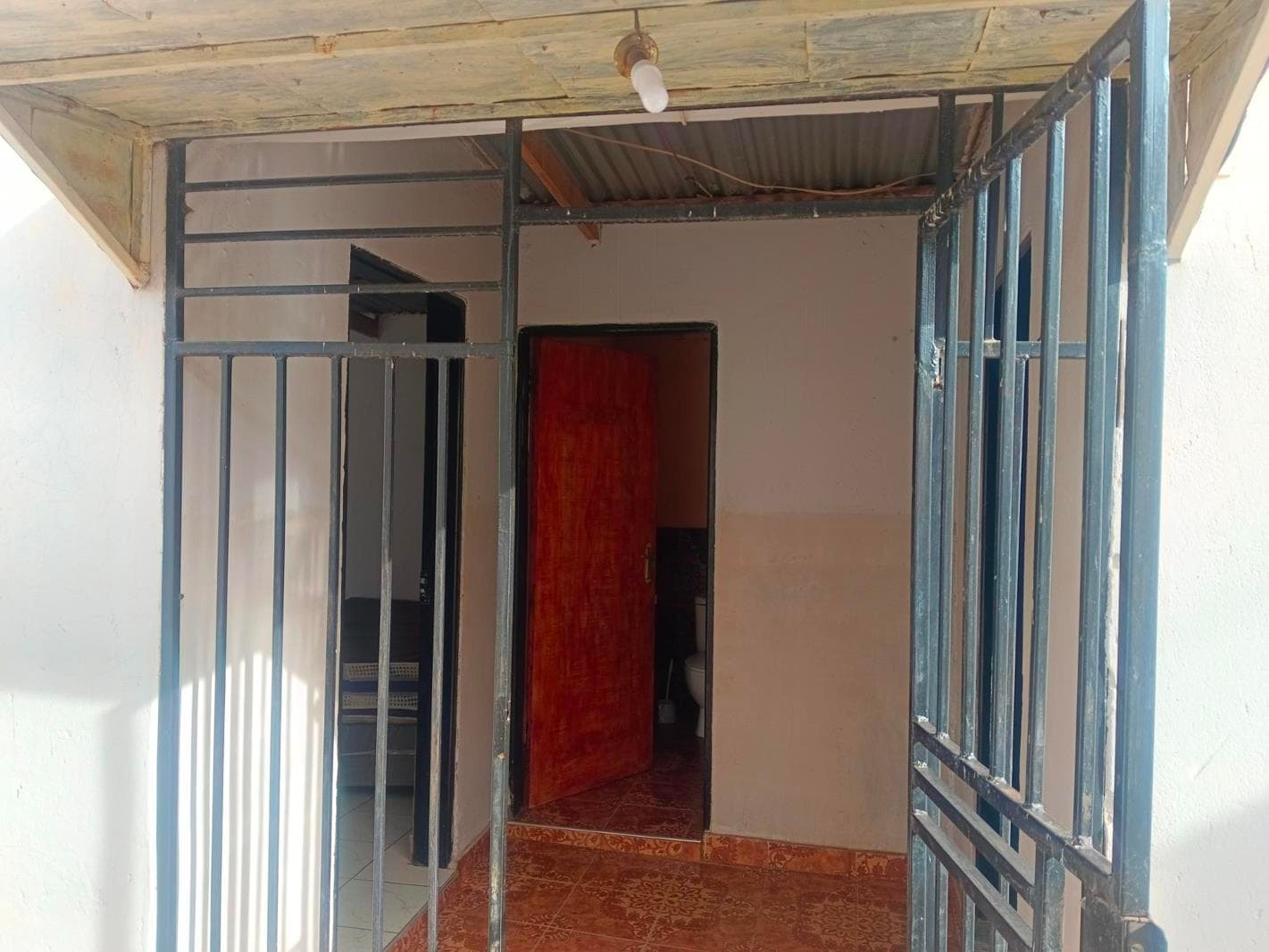 3 Bedroom Apartment in Evaton Central