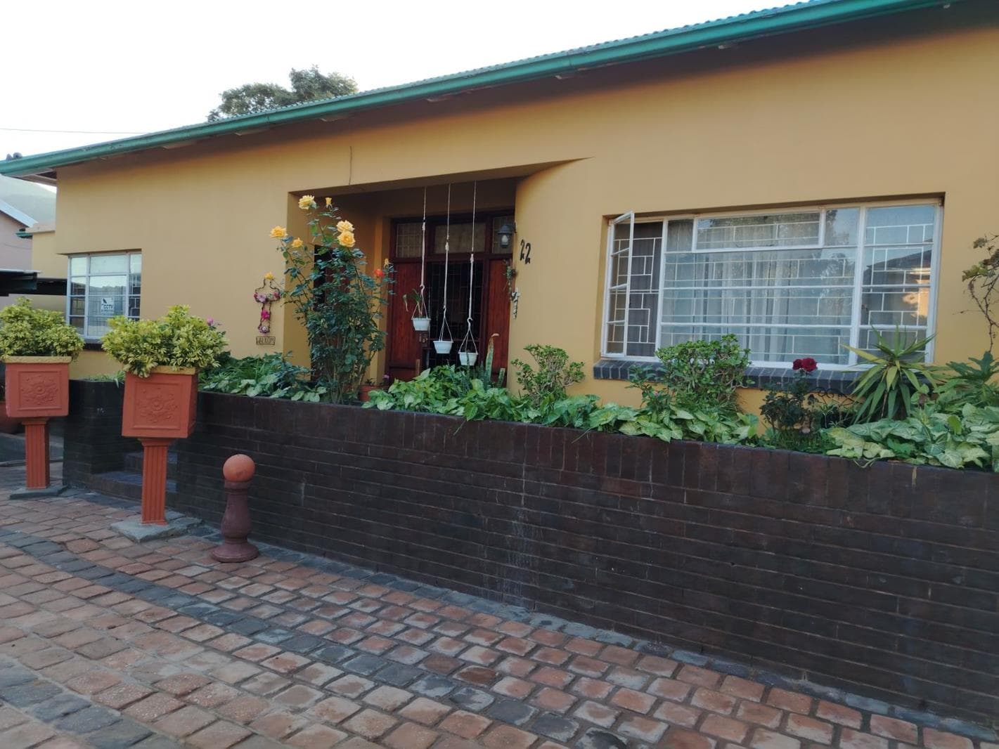 9 Bedroom House in Graaff-Reinet