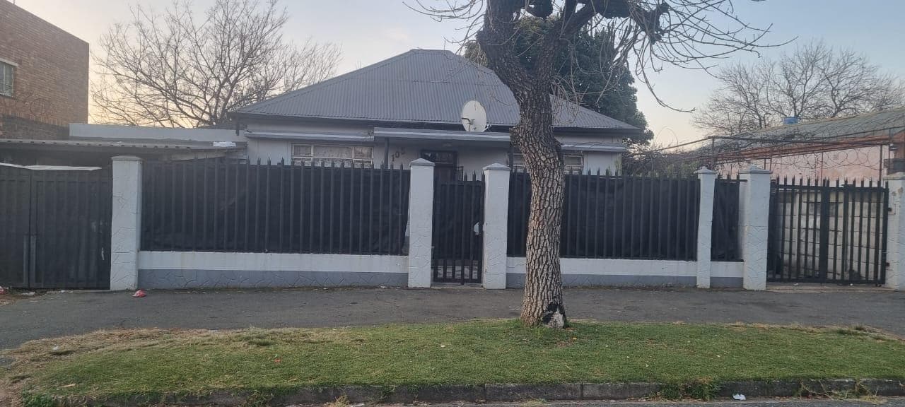 4 Bedroom House in Turffontein