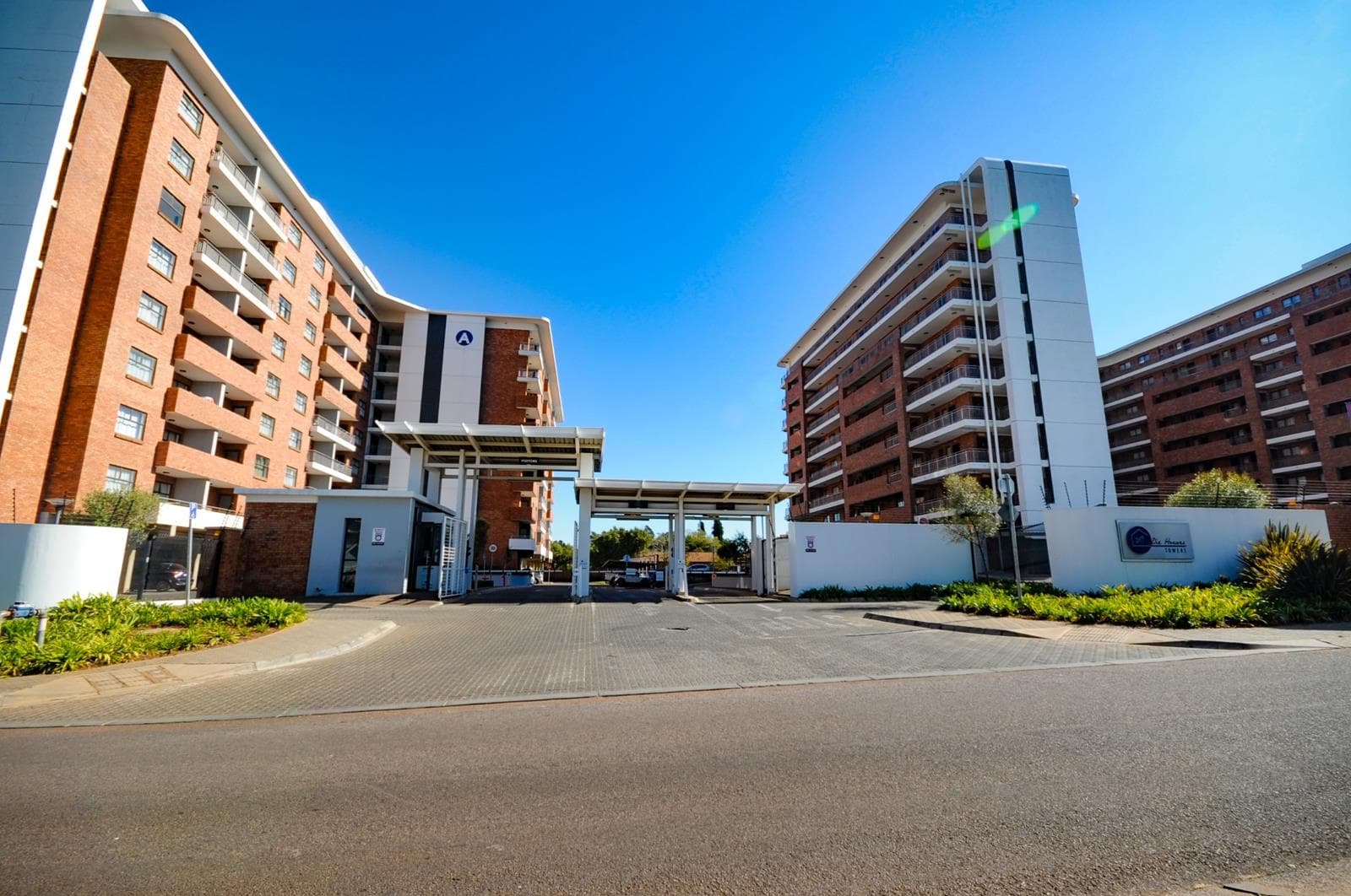2 Bedroom Apartment in Die Hoewes