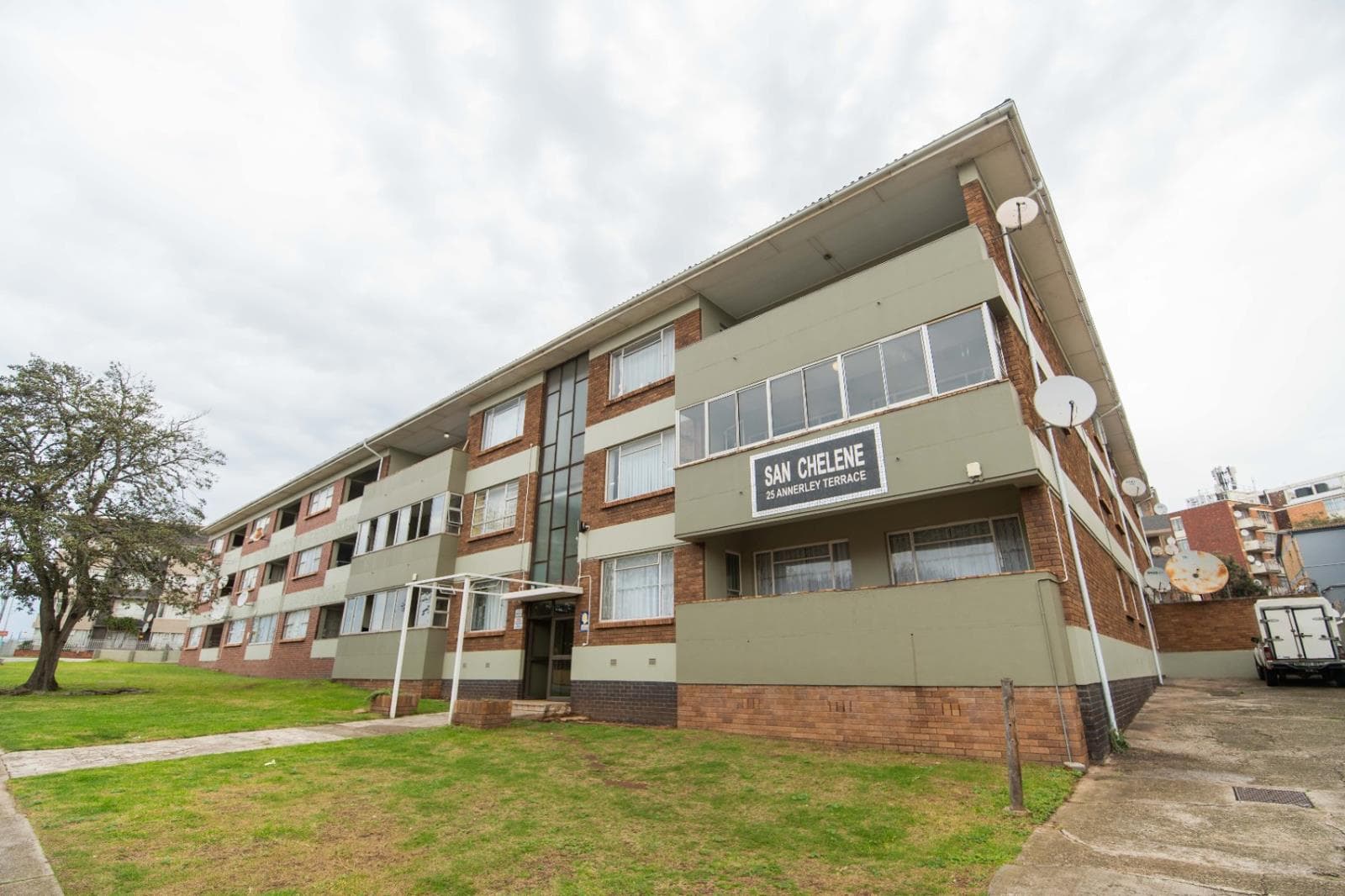 4 Bedroom Apartment in Port Elizabeth Central