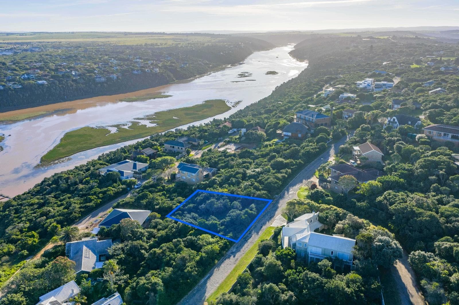 841 m² Land available in Merryhill