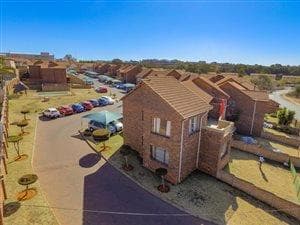 2 Bedroom Apartment in Mondeor