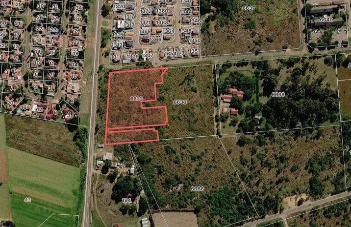 4.5 ha Land available in Karenpark