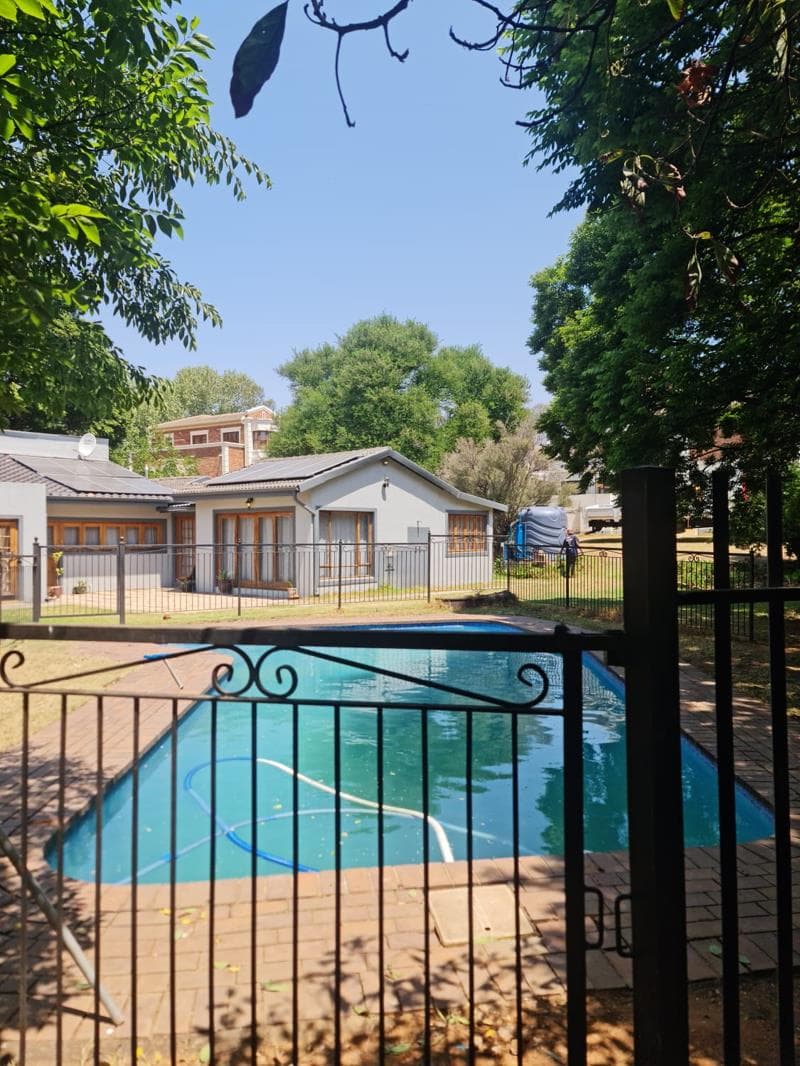 Studio apartment in Bryanston