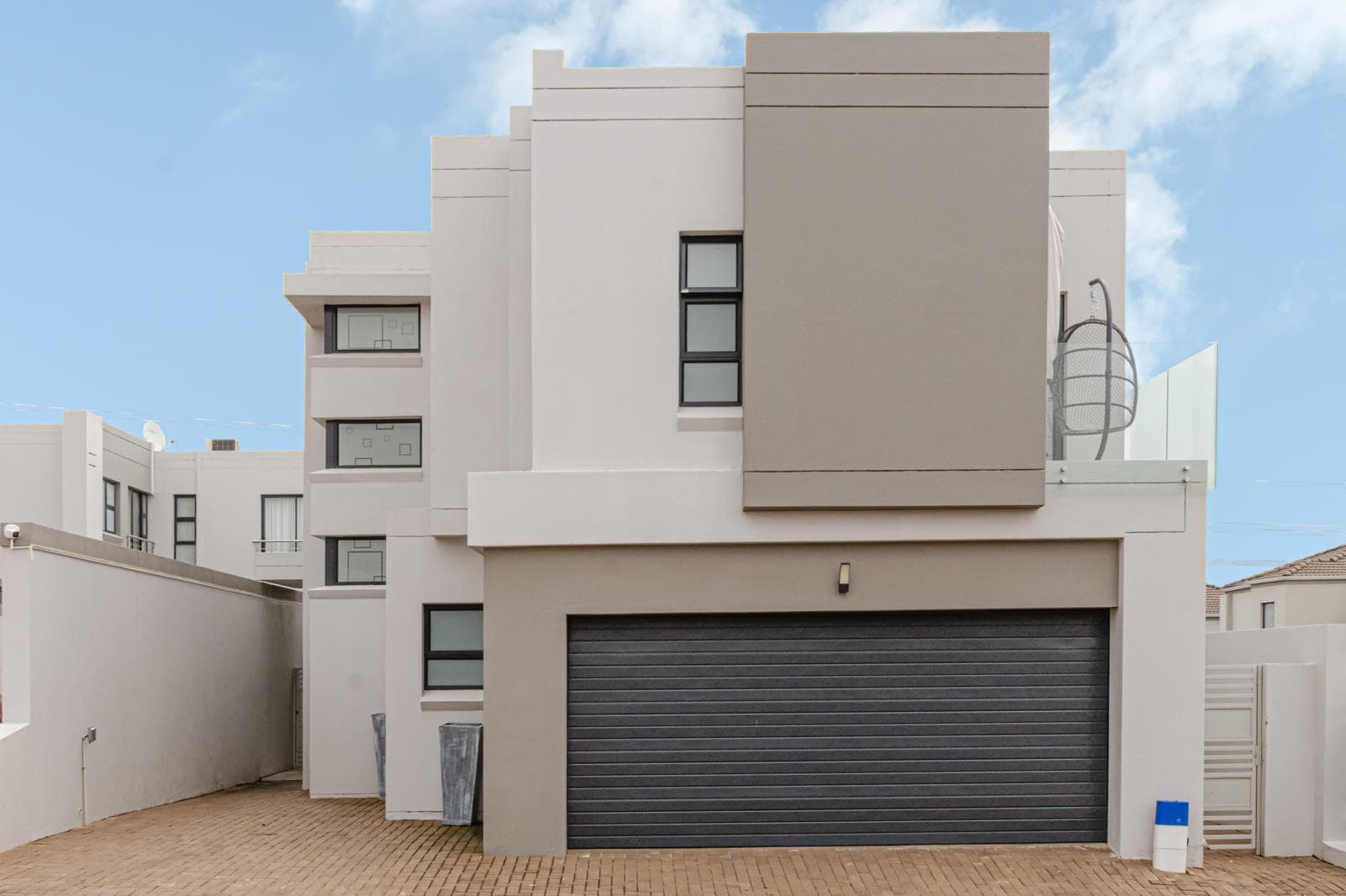4 Bedroom Cluster in Lonehill