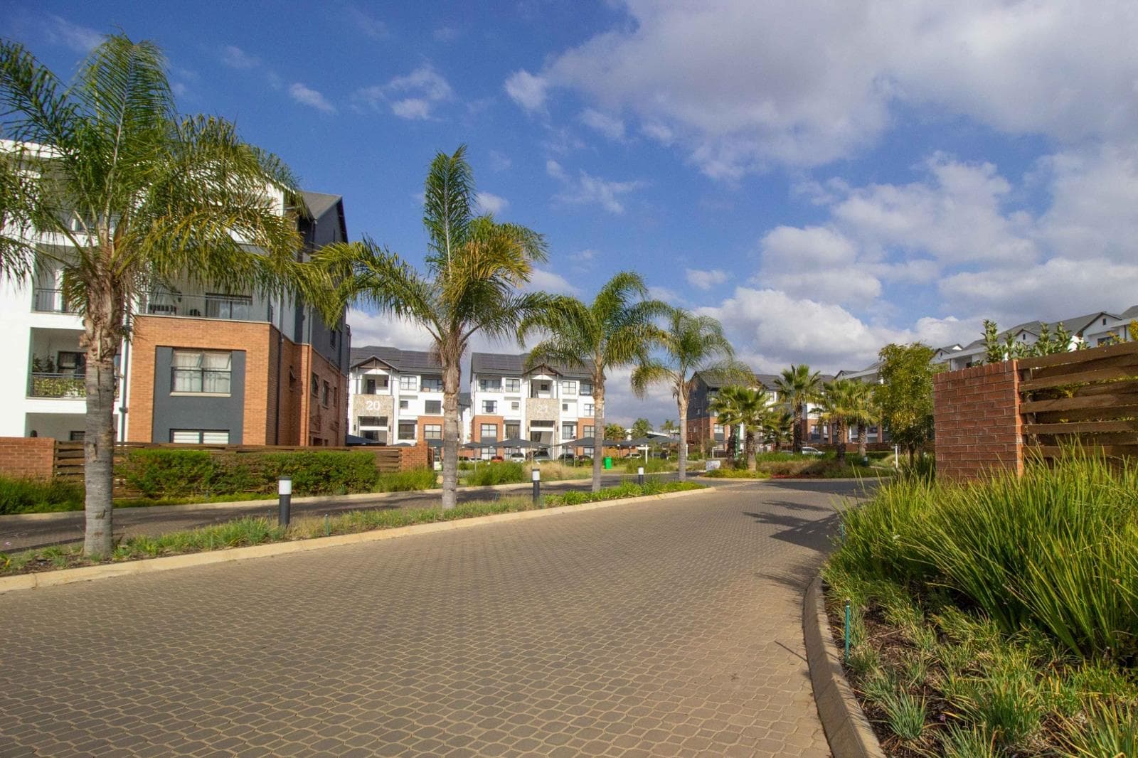 1 Bedroom Apartment in Mooiplaas AH
