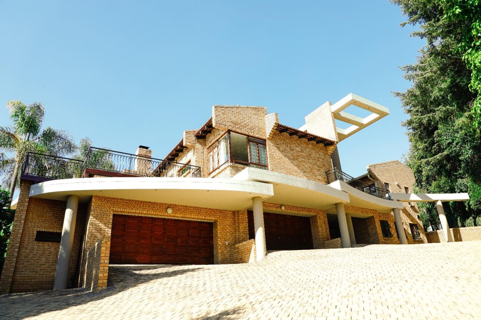 6 Bedroom House in Bedfordview