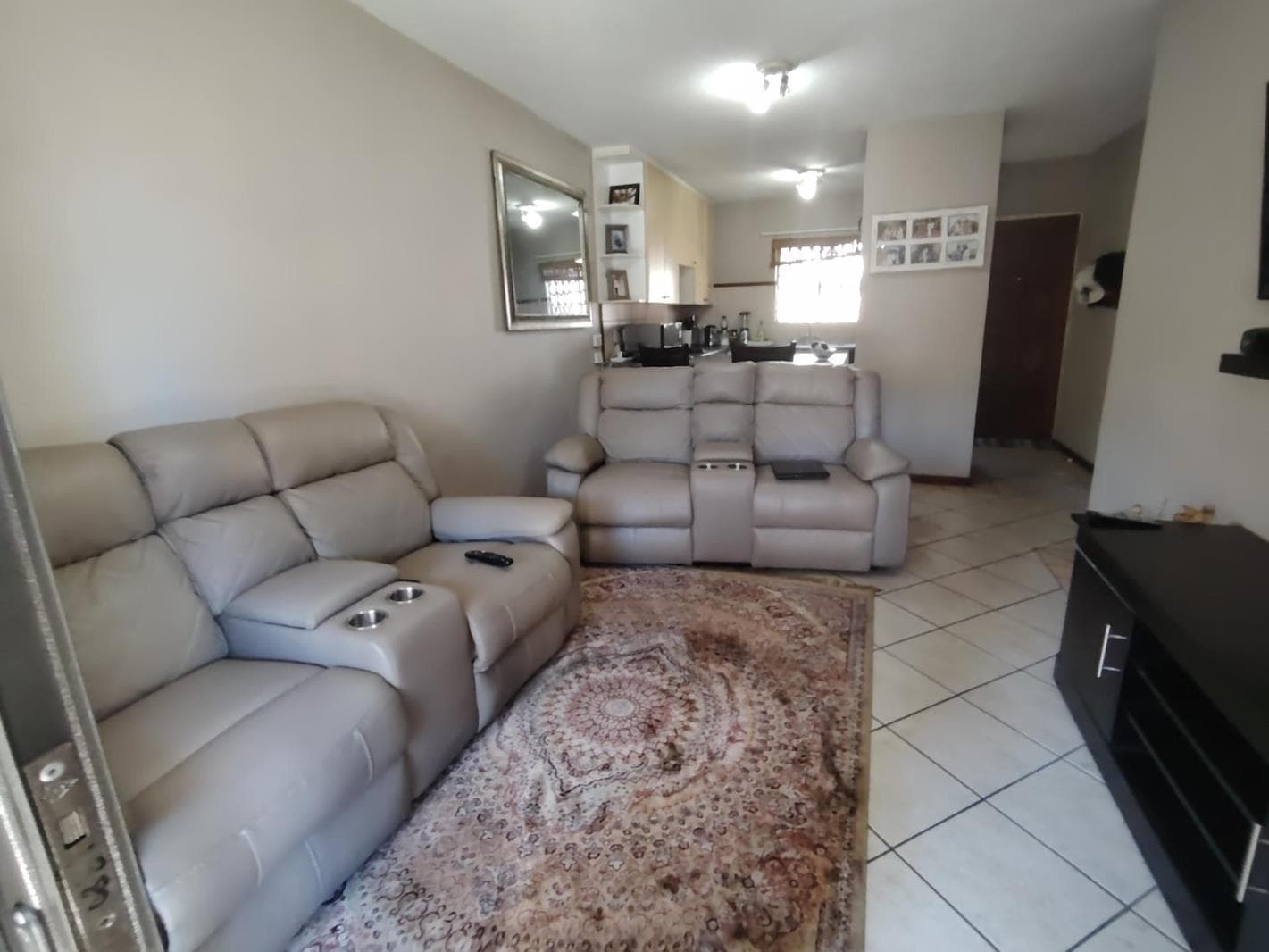2 Bedroom Apartment in Monavoni