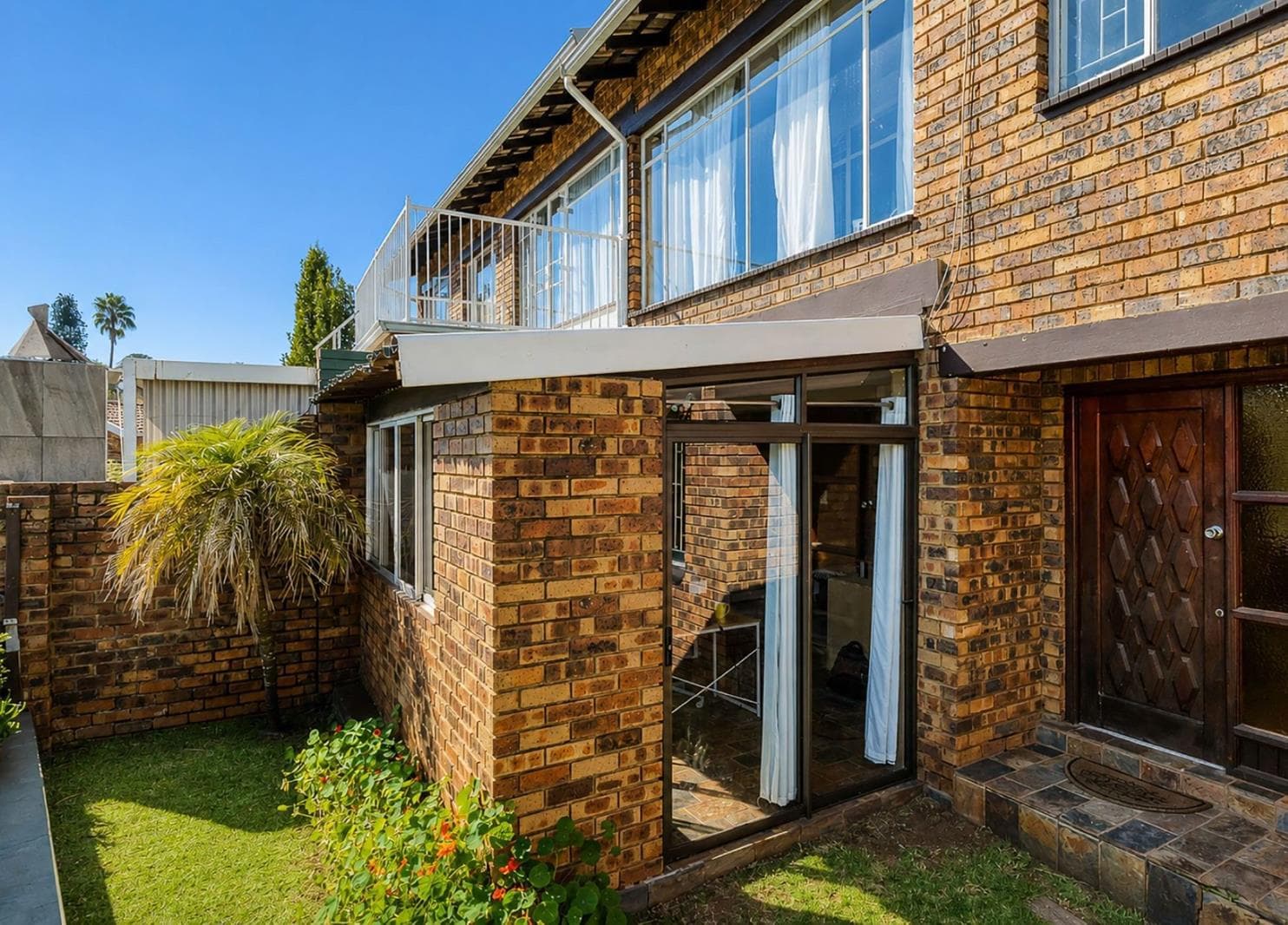 3 Bedroom Townhouse in Roodekrans