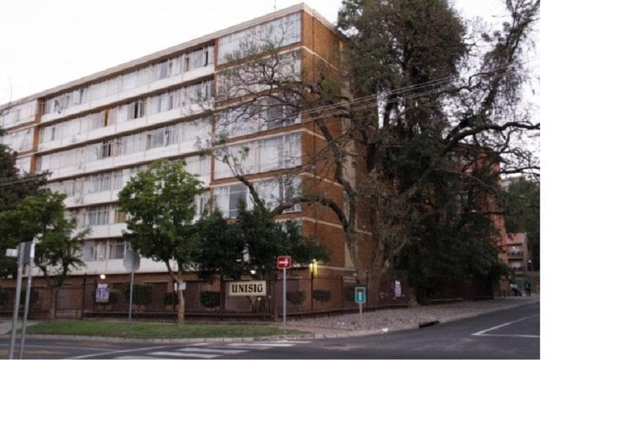 1.5 Bedroom Apartment in Gezina
