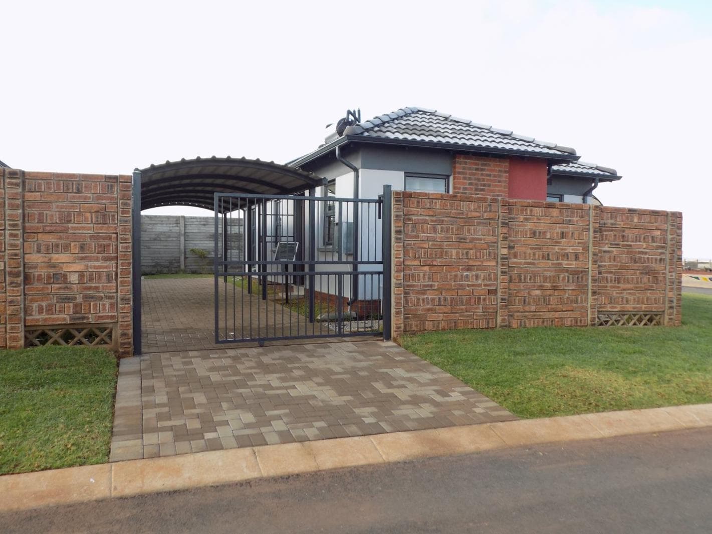 3 Bedroom House in Toekomsrus
