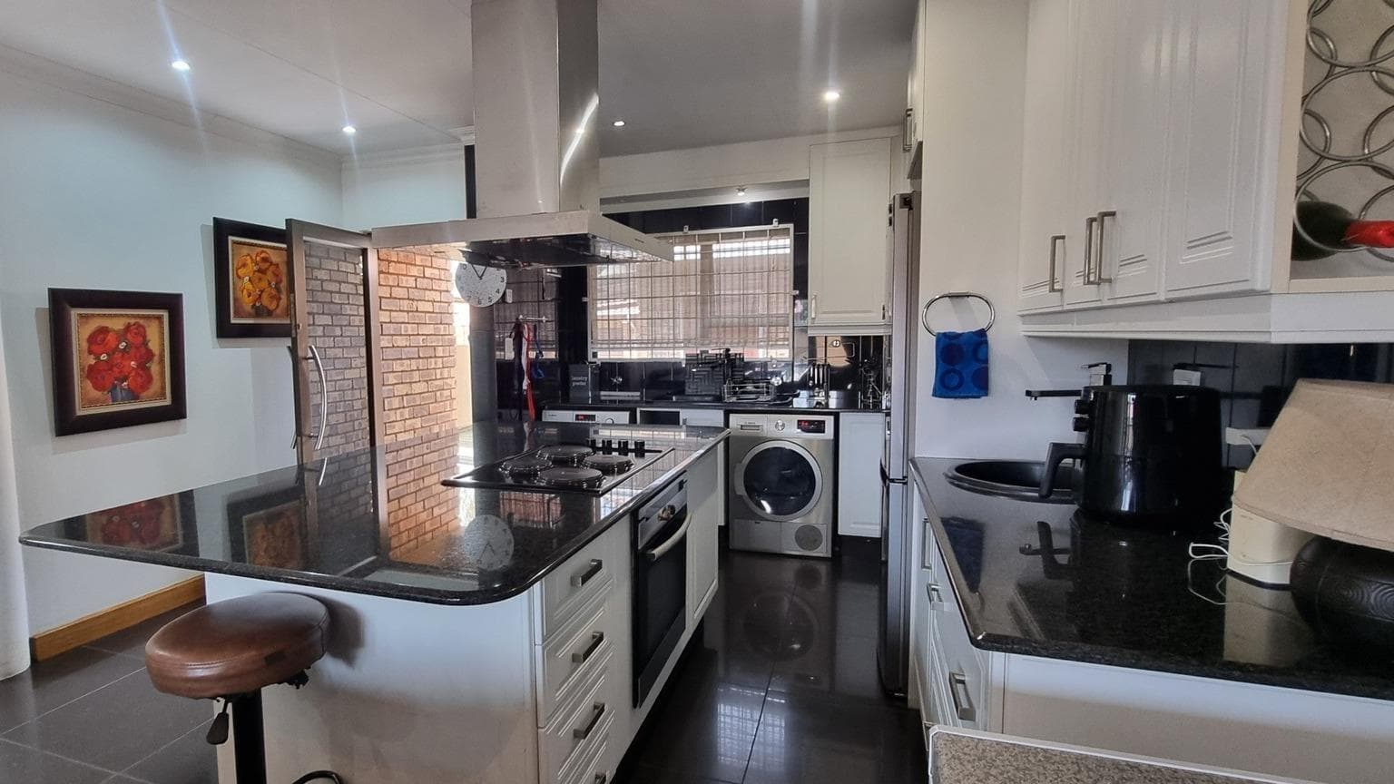 2 Bedroom Cluster in Sunward Park