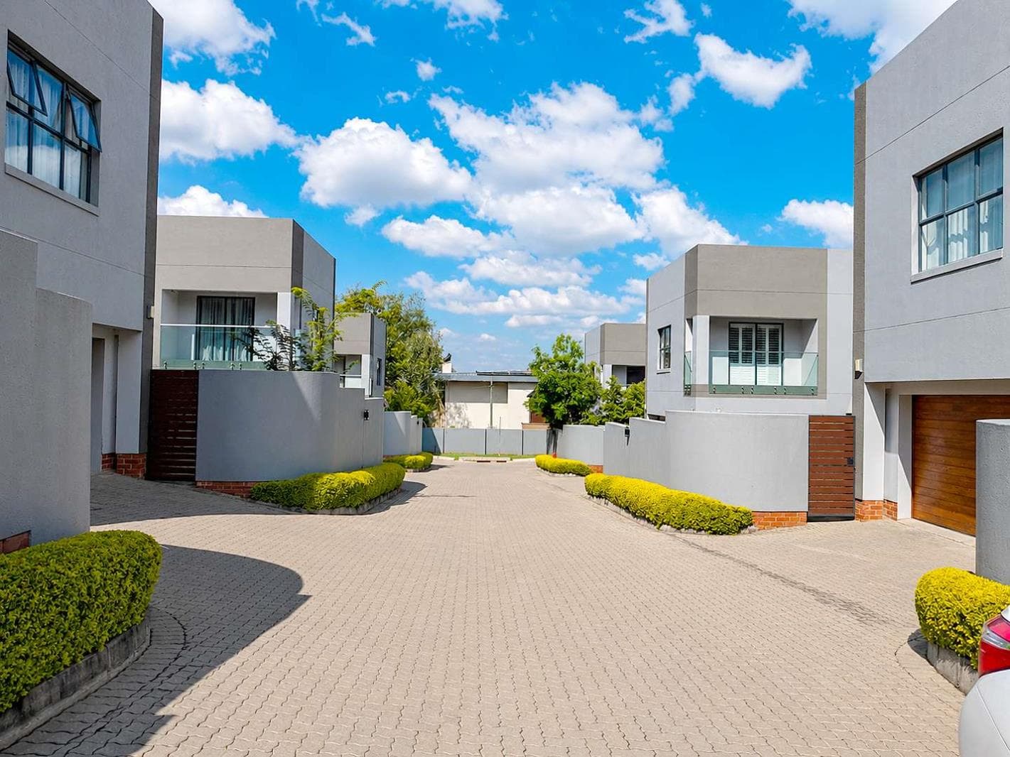 3 Bedroom Cluster in Bryanston