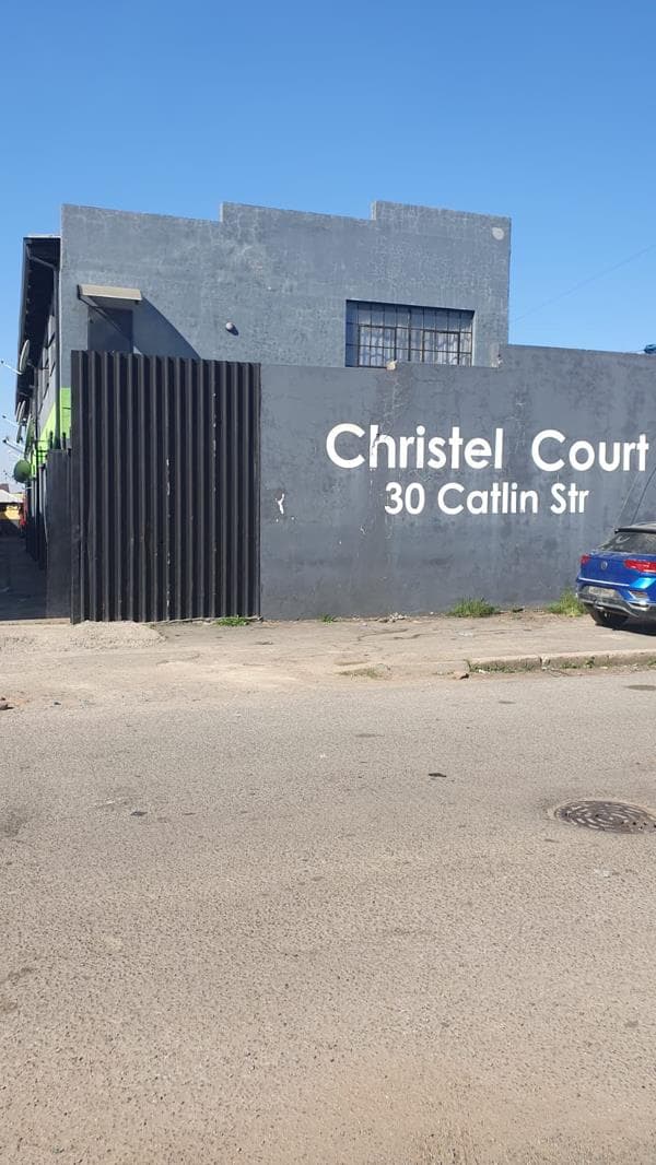 Garden Cottage in Germiston Central