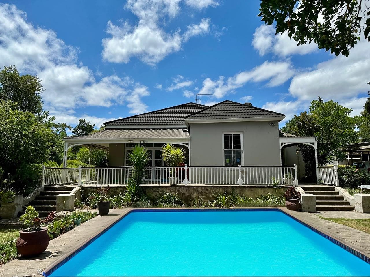 4 Bedroom House in Grahamstown (Makhanda) Central