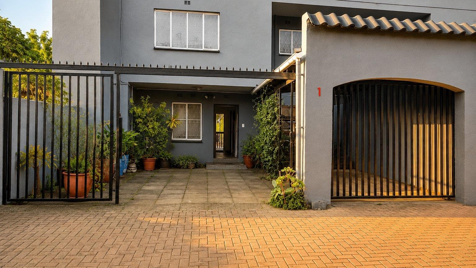 3 Bedroom Apartment in Dunsevern