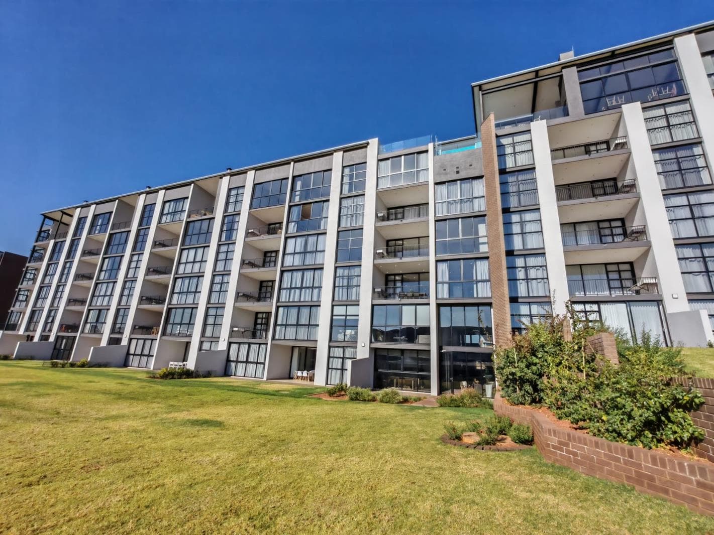 3 Bedroom Apartment in Midfield Estate