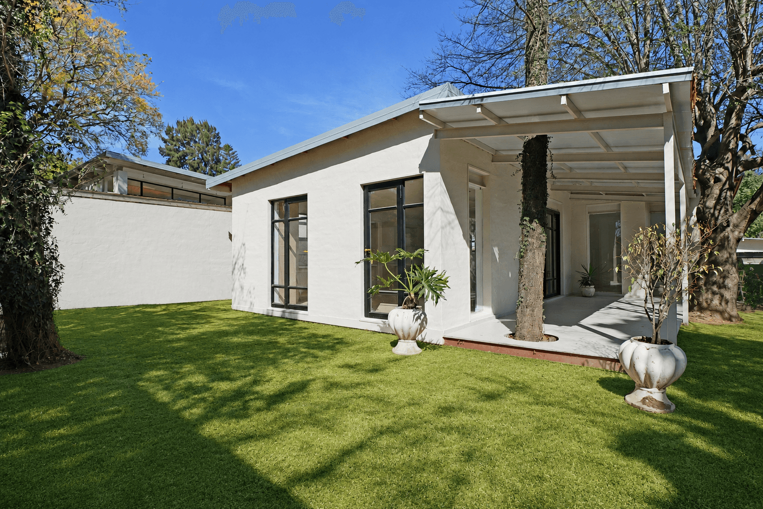 2 Bedroom Simplex in Bryanston