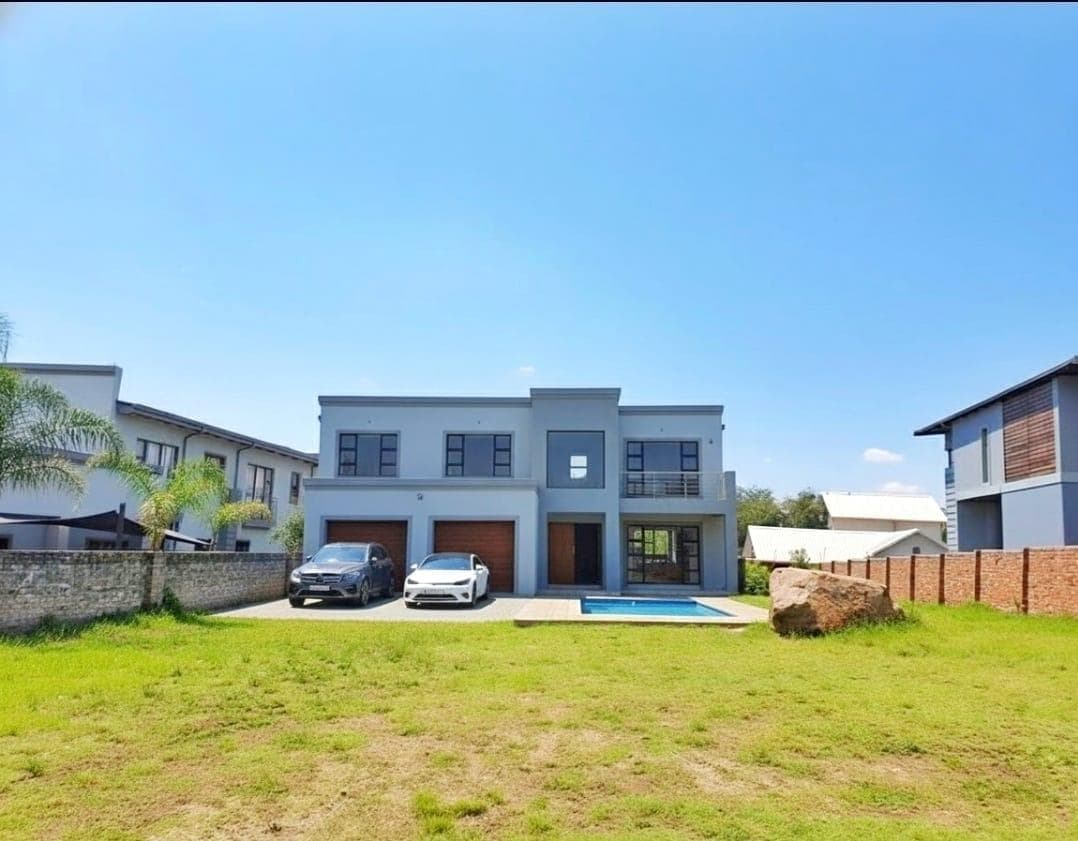 803 m² Land available in Kyalami Glen Estate