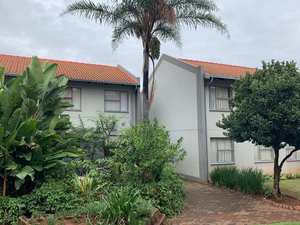 3 Bedroom Apartment in Die Hoewes