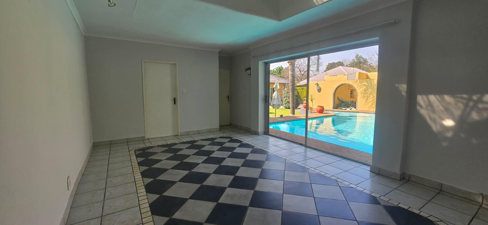 Property to rent in Blairgowrie