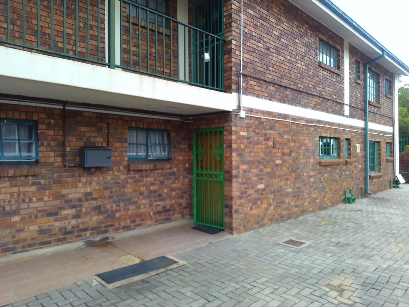 3 Bedroom Townhouse in Rietfontein SH