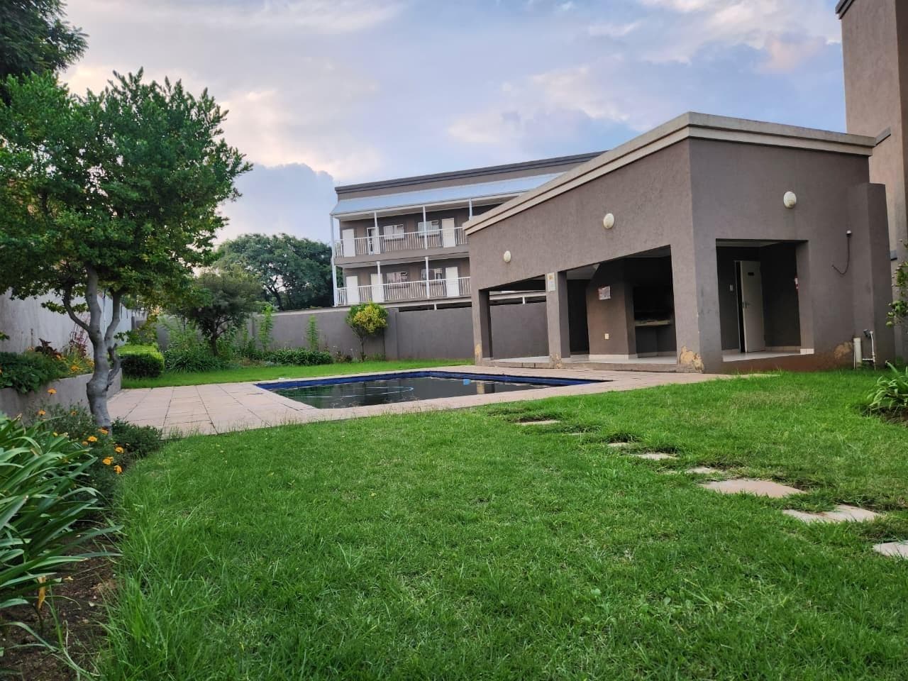 1 Bedroom Apartment in Buccleuch