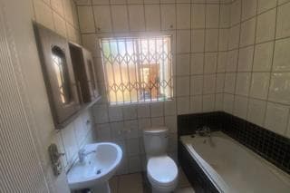 5 Bedroom House in The Orchards
