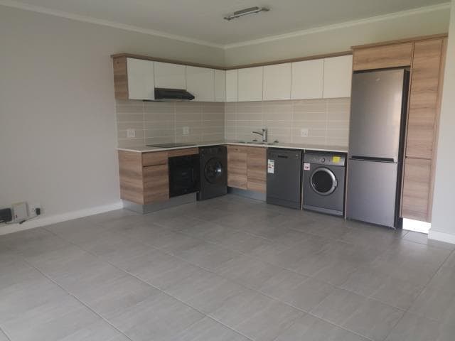 1 Bedroom Apartment in Waterfall