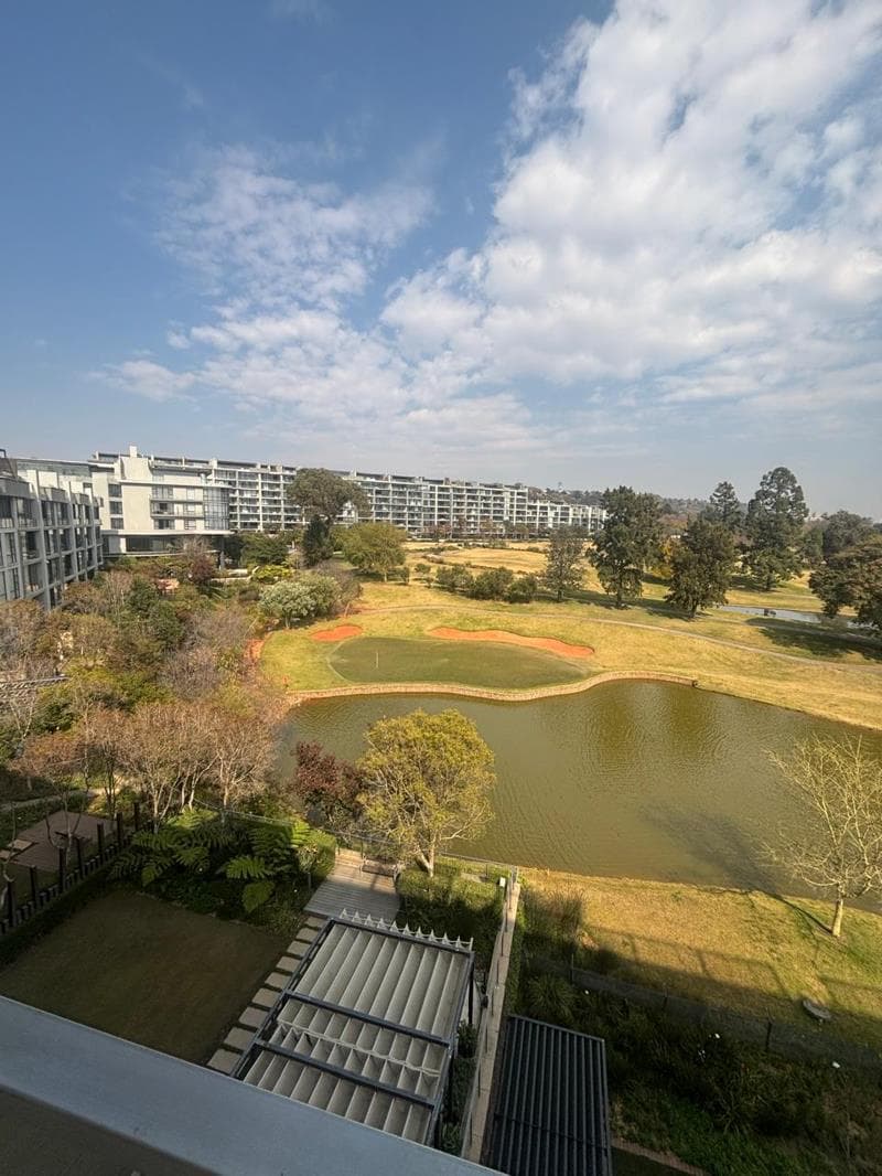 3 Bedroom Apartment in Houghton Estate