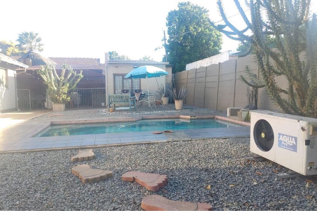 1 Bedroom Garden Cottage in Alberton North