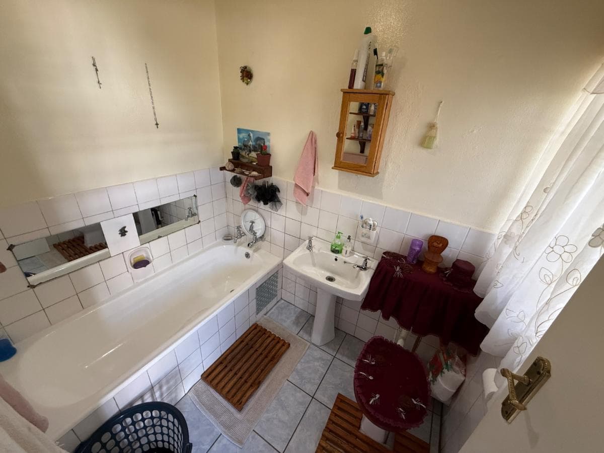 1 Bedroom Flat in Mindalore