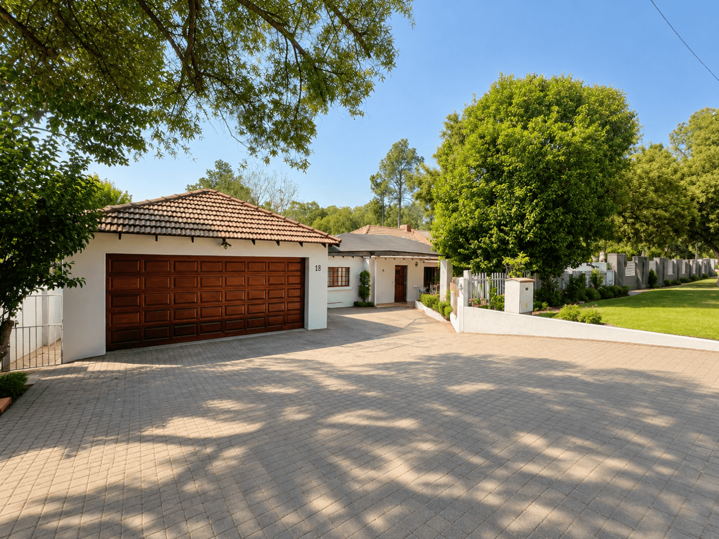 4 Bedroom House in Thornhill Estate