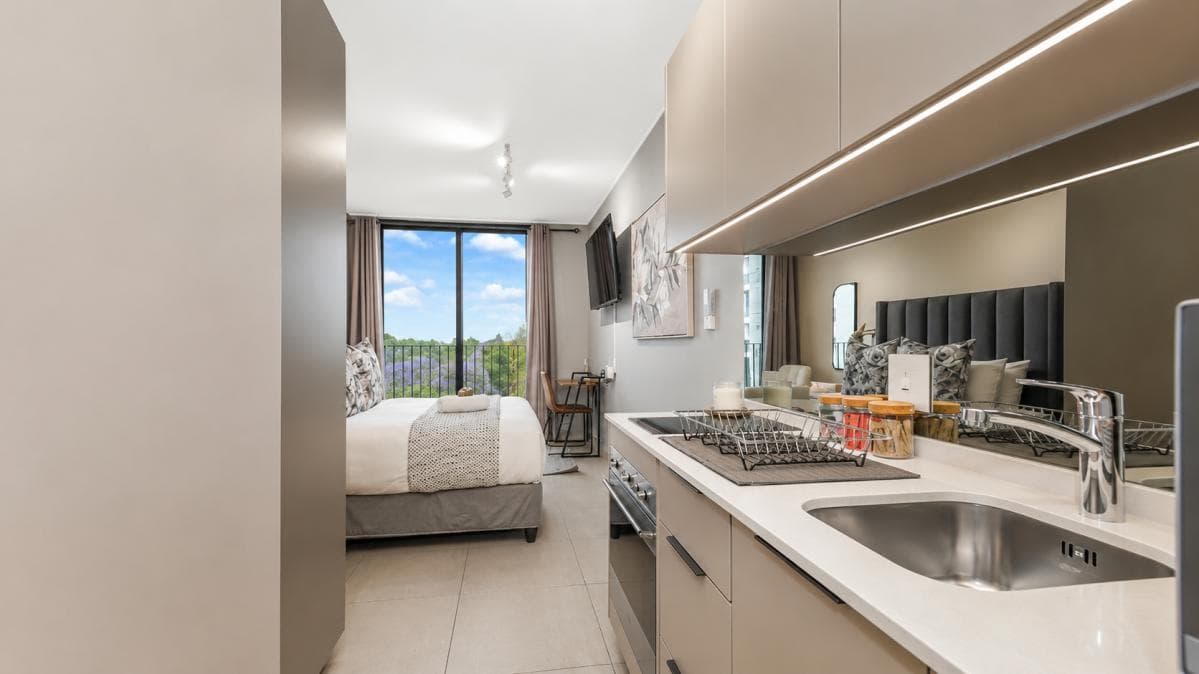 Bachelor apartment in Rosebank