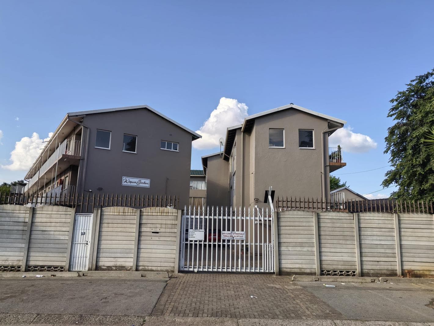 1 Bedroom Apartment in Witpoortjie